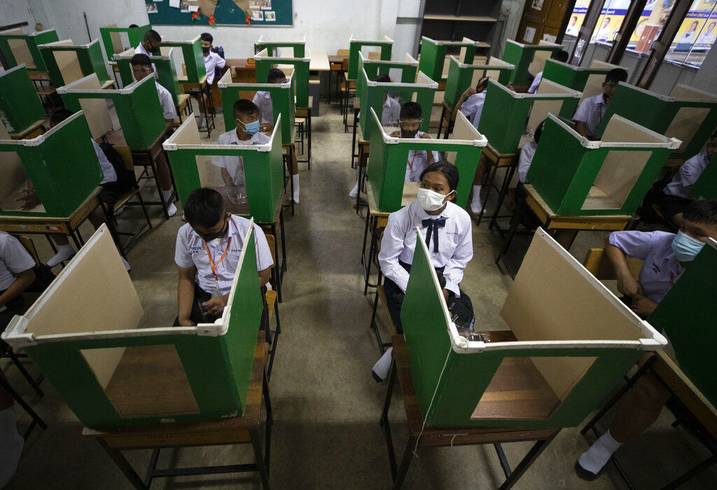 APTOPIX Virus Outbreak Thailand Schools